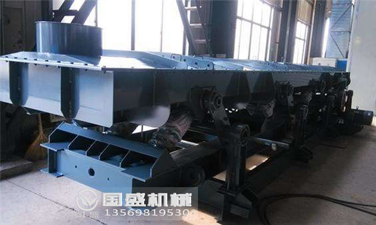 長距離振動(dòng)輸送機(jī) 長距離振動(dòng)輸送機(jī)