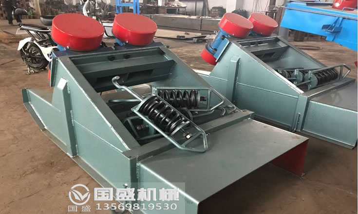 振動(dòng)給料機(jī)廠家
